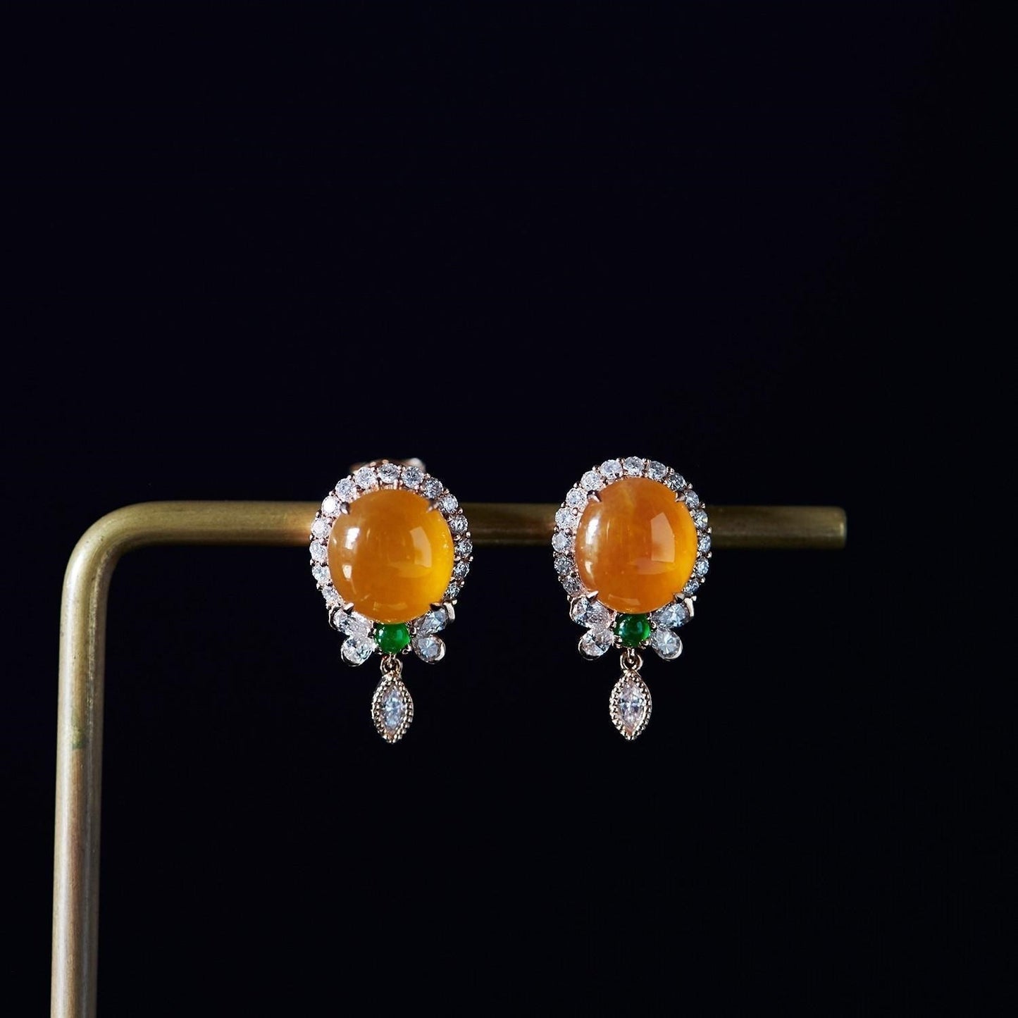 Chalcedony Ice Yellow Egg Surface Earrings