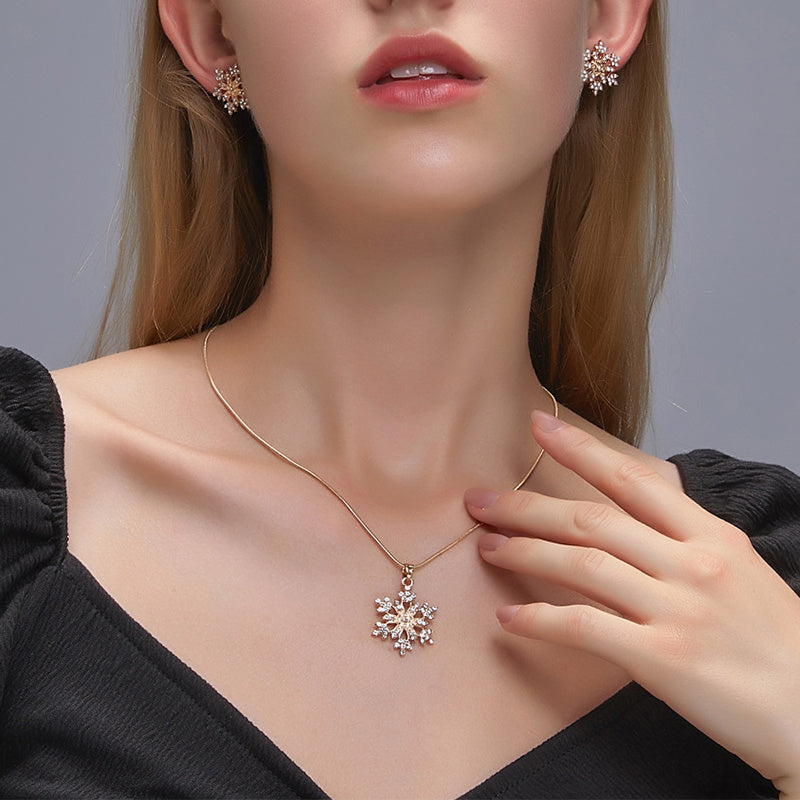 3pcs Snowflake Necklace Set