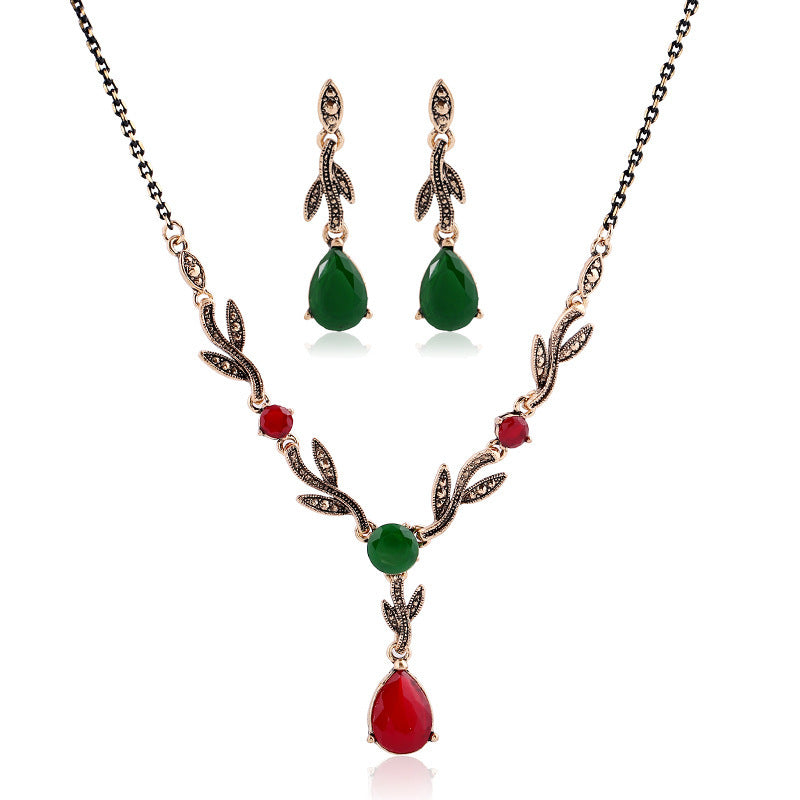 Leaf water drop resin gemstone pendant set