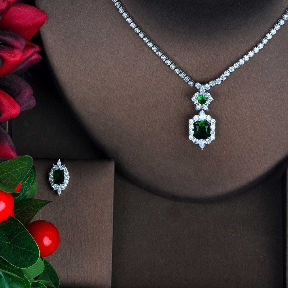 Dark Green Necklace Set