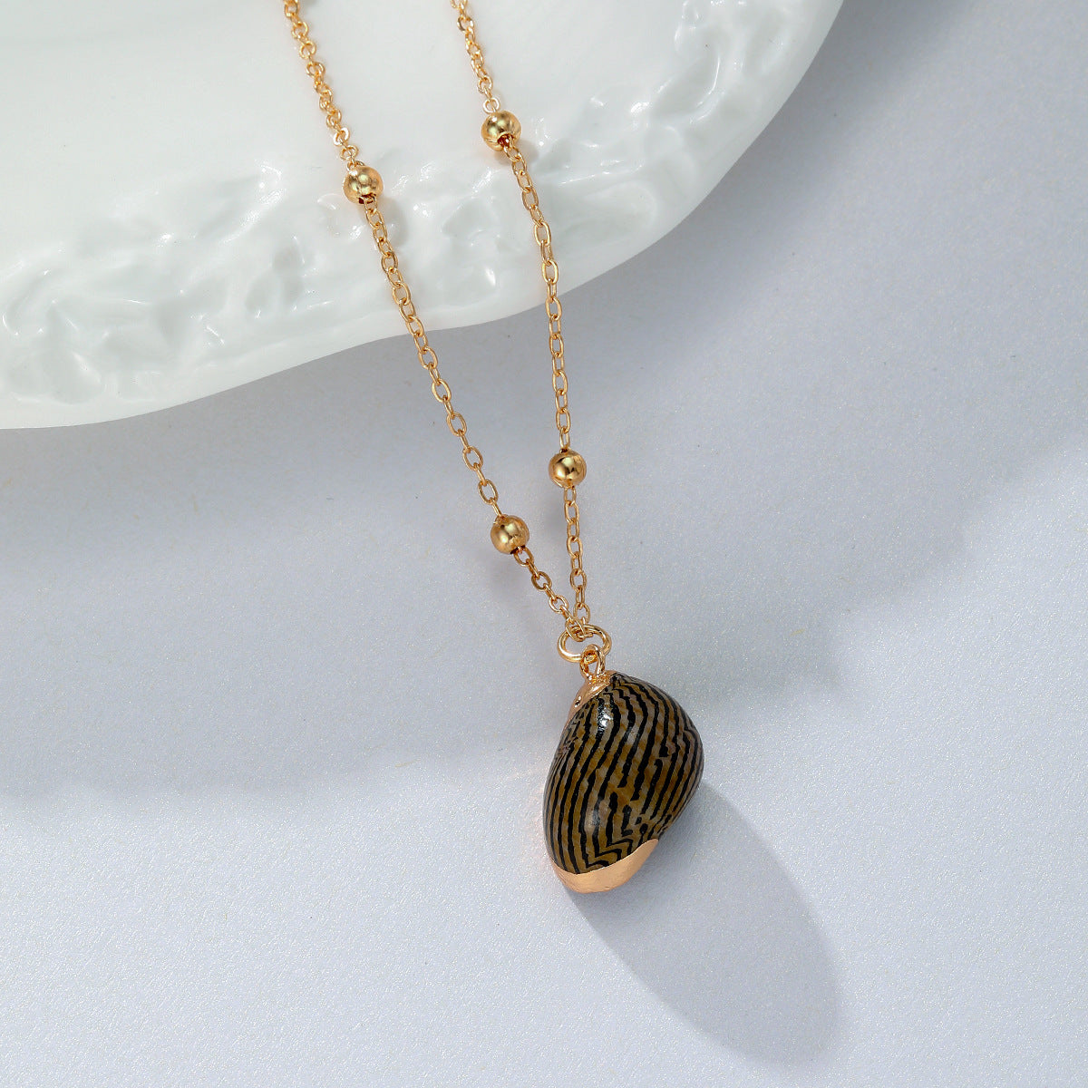 Conch Scallop Alloy Long Natural Pendant Necklace