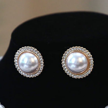 Pearl Necklace and Ear Studs