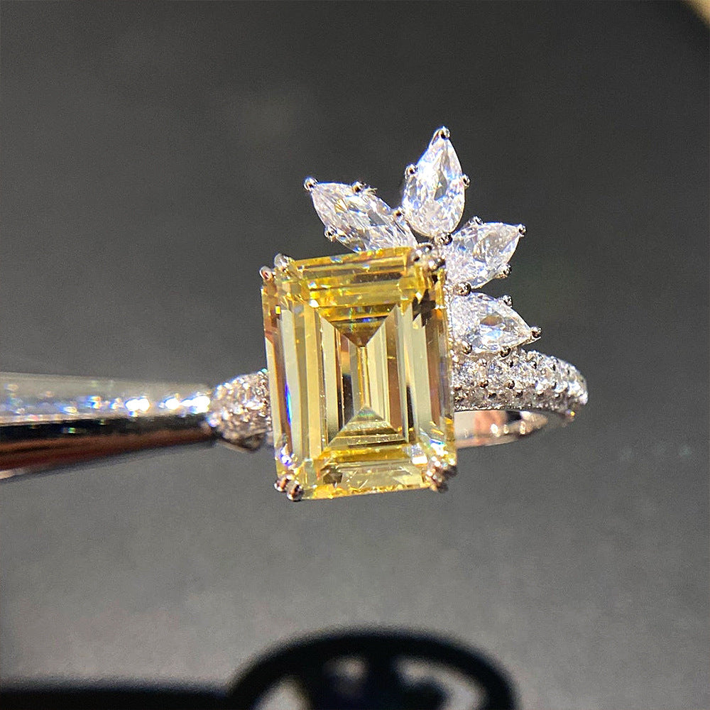 Elegant Princess Square Diamond Zircon Ring