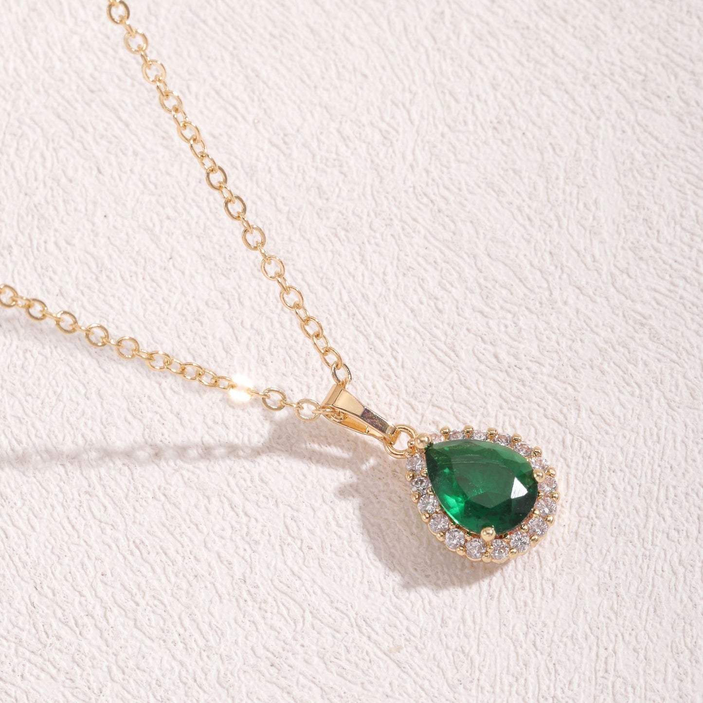 Fashion Zircon Water Drops Pendant Necklace