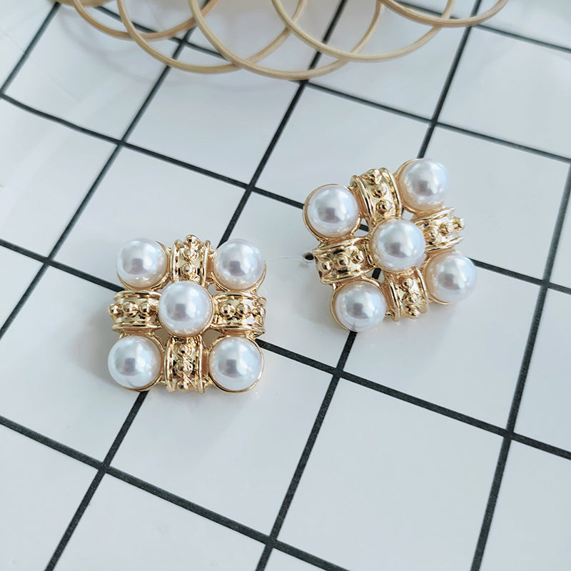 Pearl Metal Silver Pin Earrings