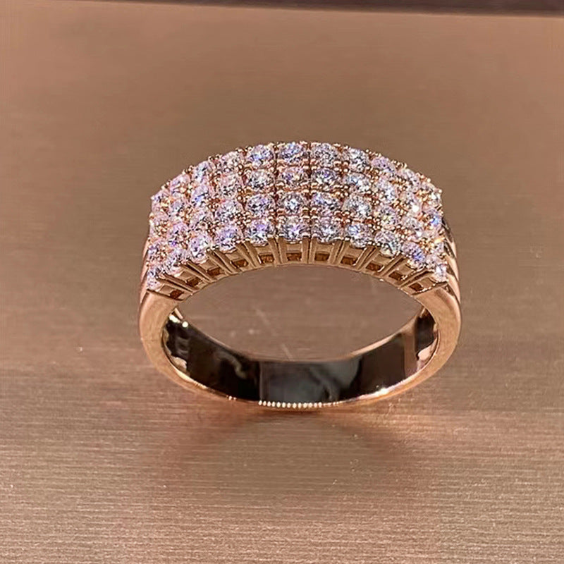 Inlaid Zircon Female Shiny Ring