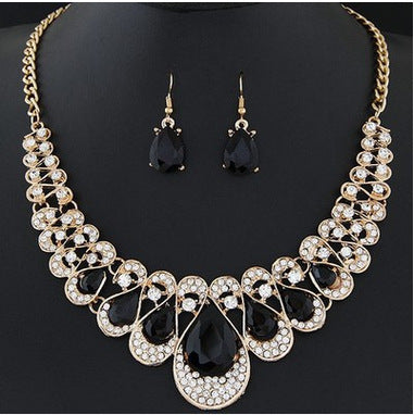 Trendy Necklace Set