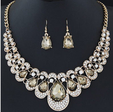 Trendy Necklace Set