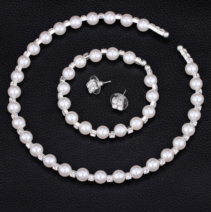 Handmade pearls, Rhinestone necklace set