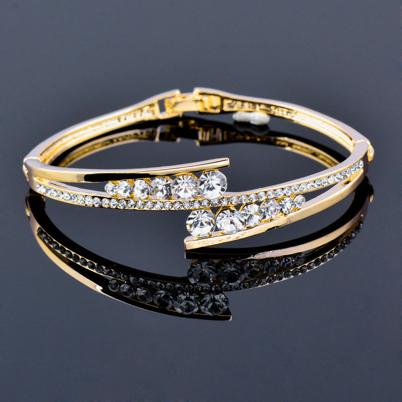 Round Zircon Hollow Gold Plated Bracelet