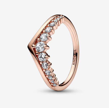 Fashionable Diamond Studded Temperament Ring