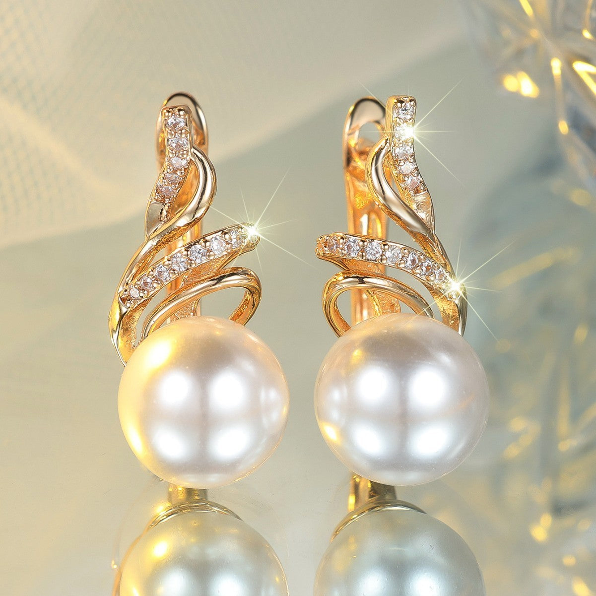 Trendy Round White Diamond White Pearl Earrings