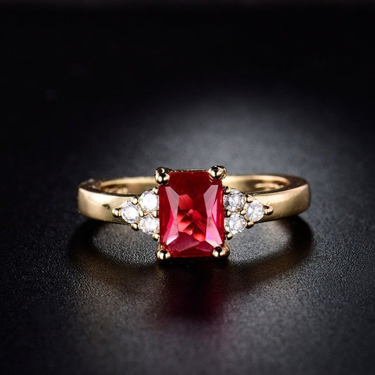 Gold Plated Simulated Zircon Female Ring