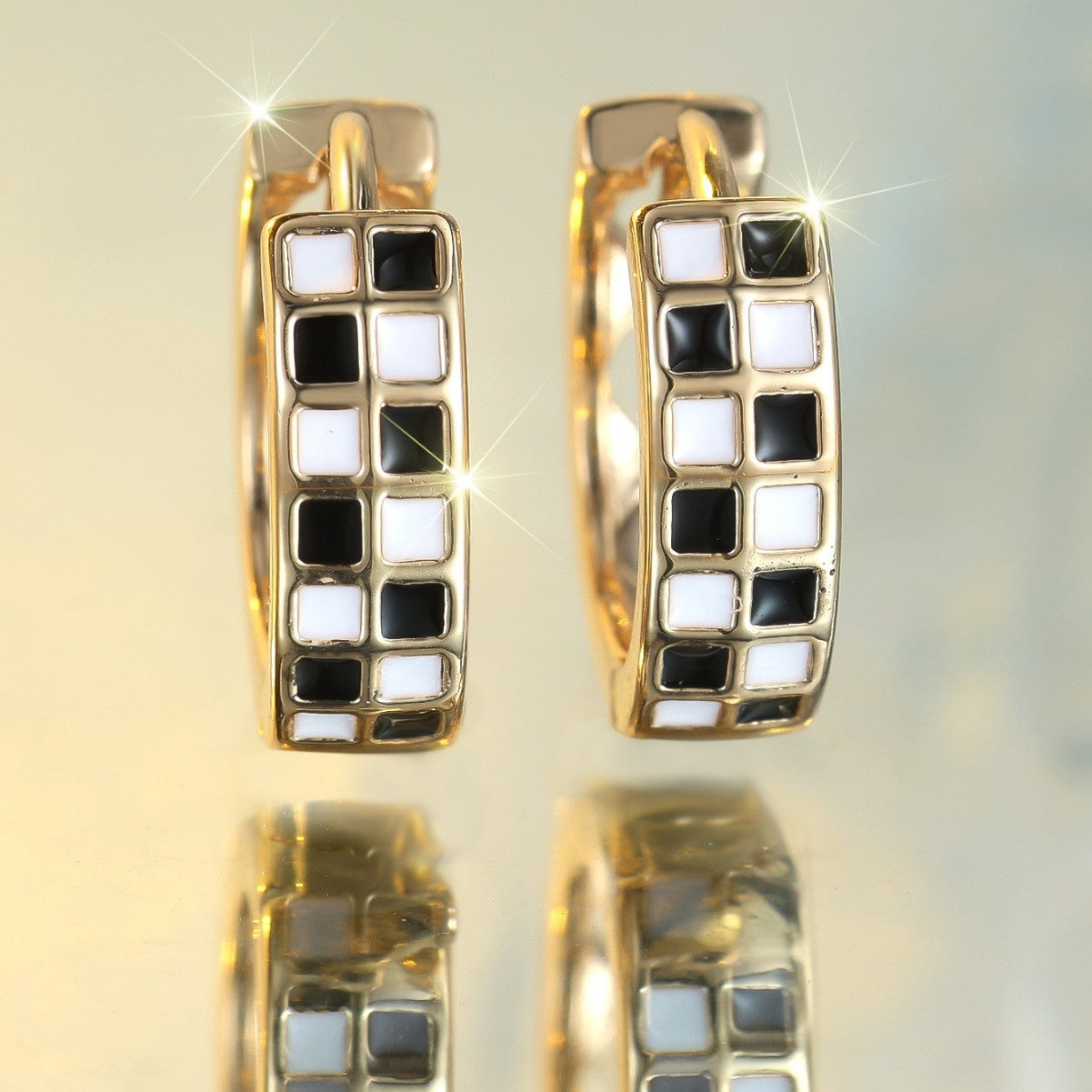 Women's 14K Gold Chessboard Plaid Earrings