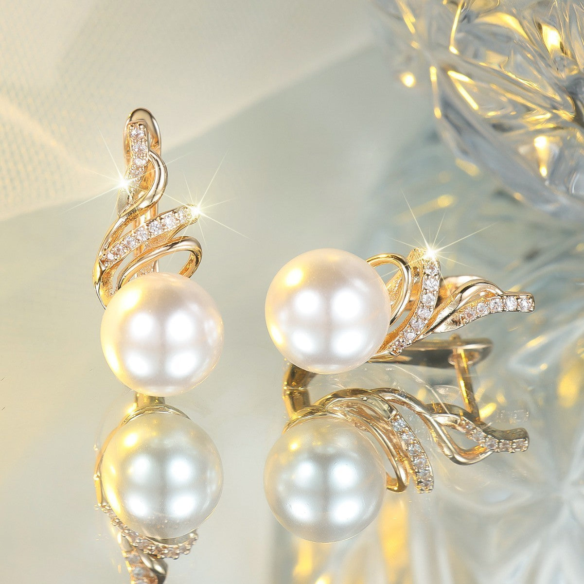 Trendy Round White Diamond White Pearl Earrings