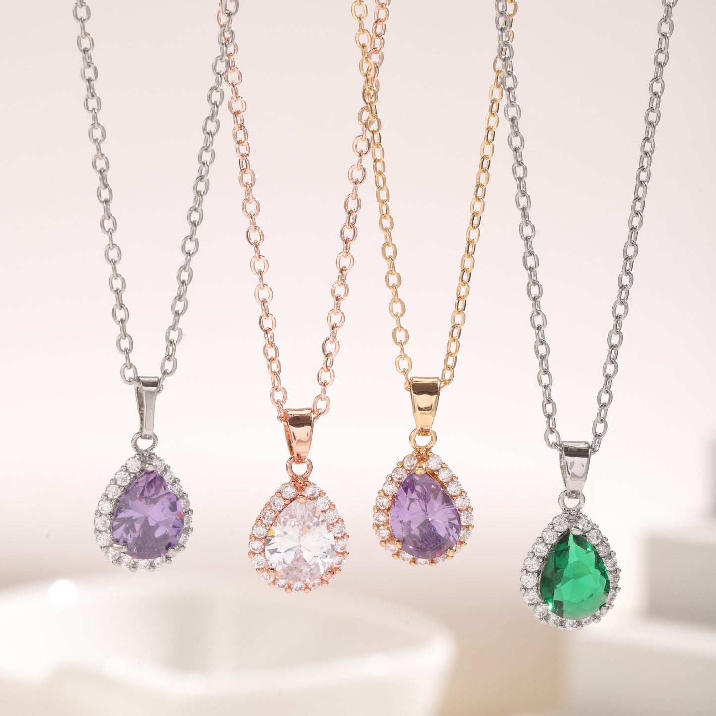 Fashion Zircon Water Drops Pendant Necklace